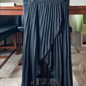 Black pleated skirt high low